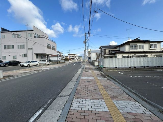 Modern 3LDK House for Sale in Hachinohe, Aomori - Thumbnail 2