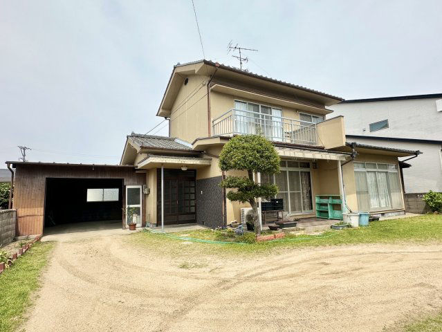 5DK House in Fukuyama with Retro Charm - Thumbnail 3