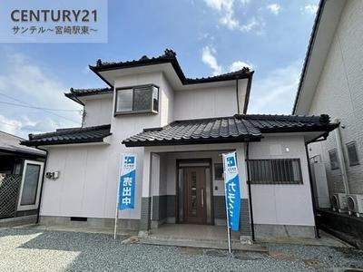 3LDK House for Sale in Miyakonojo with Wood Deck and Garden — Image 7, Miyakonojo, Miyazaki