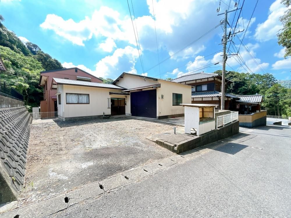 Renovated 3LDK Single-Story House in Karatsu, Saga - Thumbnail 3
