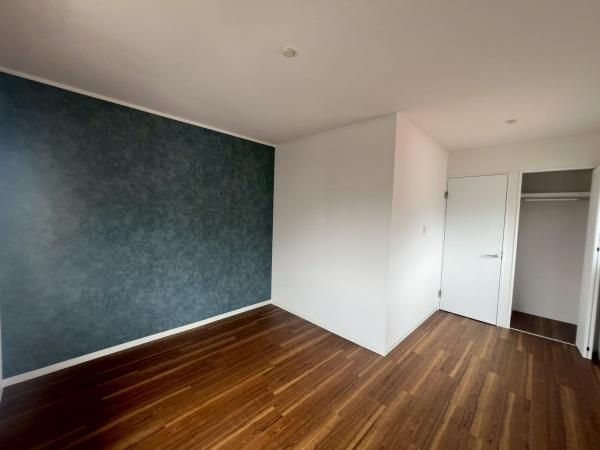 Renovated 2LDK House with Garage in Shijonawate, Osaka - Thumbnail 4