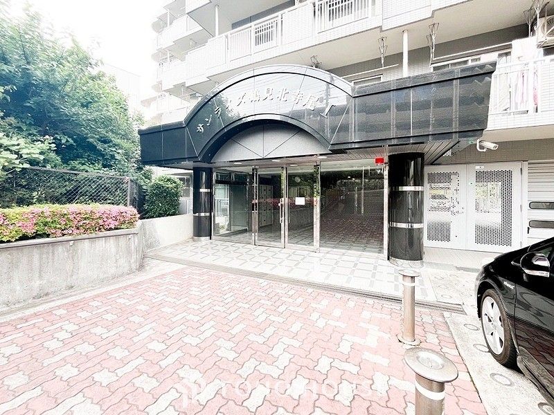 Renovated 2SLDK Apartment in Sunrise Tsurumi Kita Terao I, Yokohama - Thumbnail 3