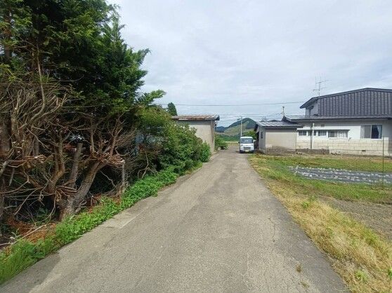 4LDK Wooden House for Sale in Odate, Akita - 468m² Land - Thumbnail 2