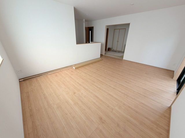 New 4LDK House in Naha, Okinawa with 2 Parking Spaces - Thumbnail 3