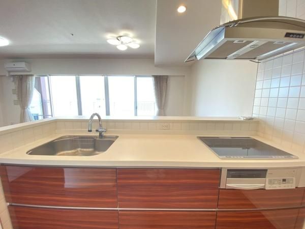 2LDK Apartment for Sale in Wakayama Marina City, 76.86 sqm - Thumbnail 4