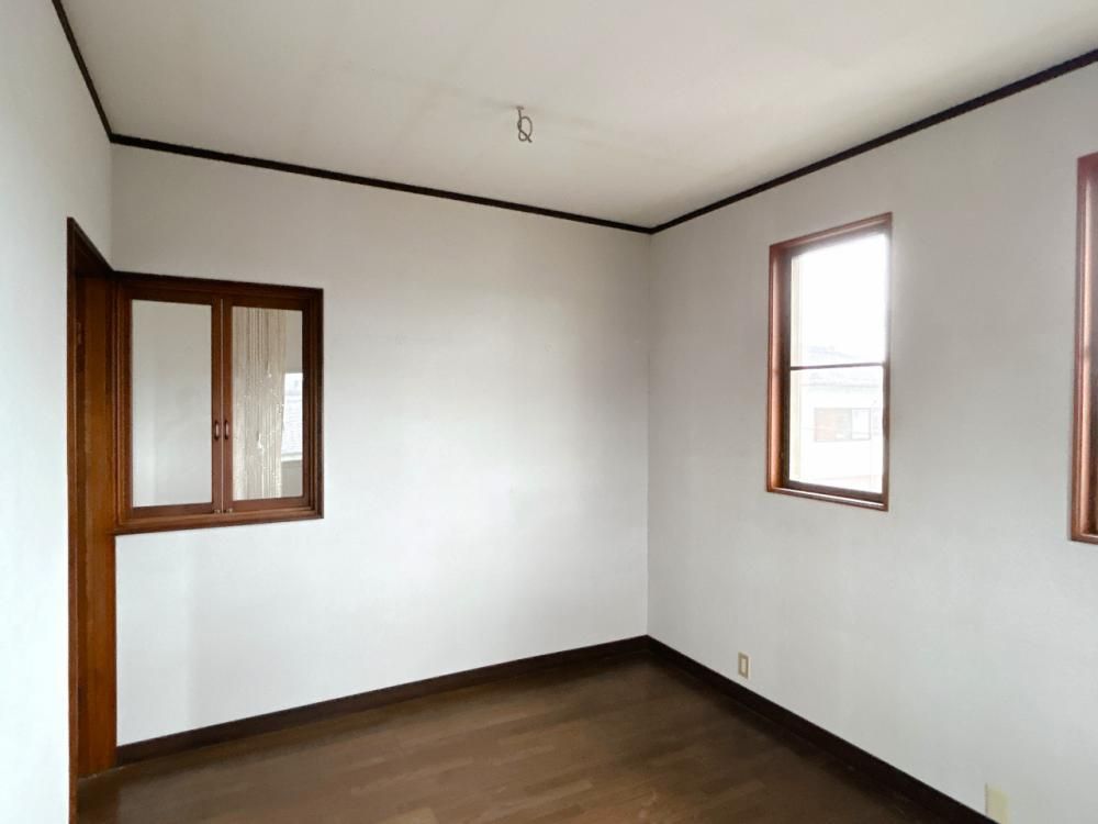 5LDK Renovated House in Miyakonojo with Parking - Thumbnail 4