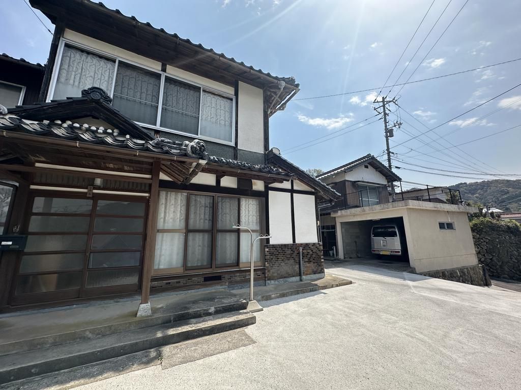 158-Year-Old Traditional House in Tottori City - Thumbnail 2