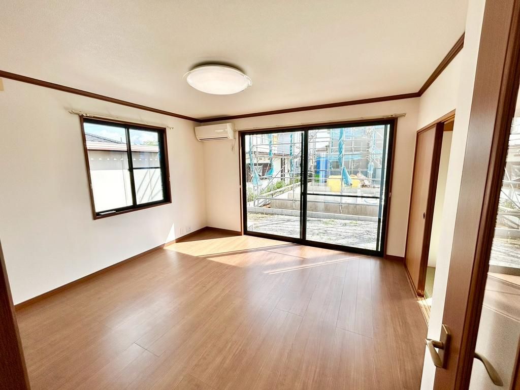 4LDK Used House for Sale in Ushiku, Ibaraki - 100.81m² - Thumbnail 3