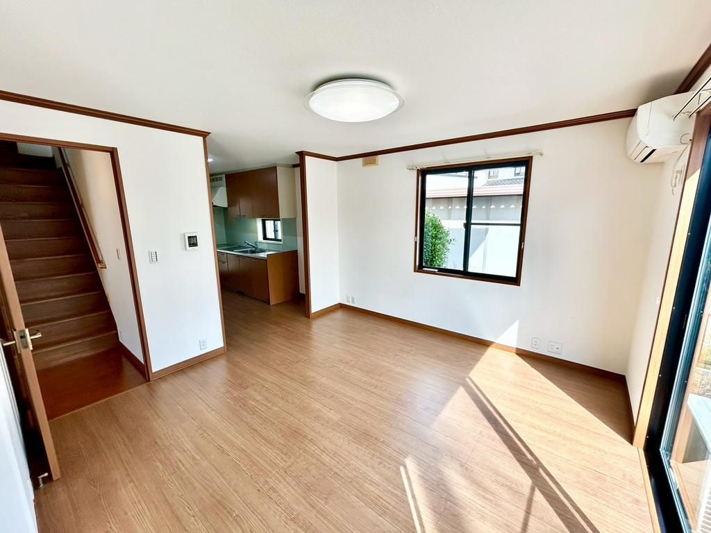 4LDK Used House for Sale in Ushiku, Ibaraki - 100.81m² - Thumbnail 2