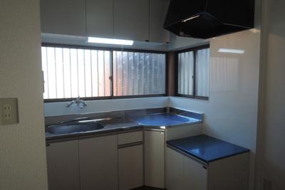 Renovated 3DK House with Shop Space in Niihama - 9.5M Yen — Image 4, Niihama, Ehime