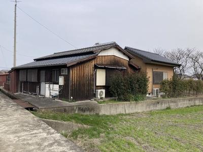 4K House in Saijo City Kitadai - 85.95㎡ on 279.77㎡ Land — Image 1, Saijo, Ehime