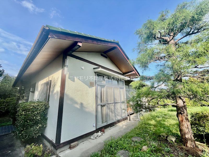 5SK Single-Story House on 110 Tsubo Land in Nagano's Uematsu - Thumbnail 2