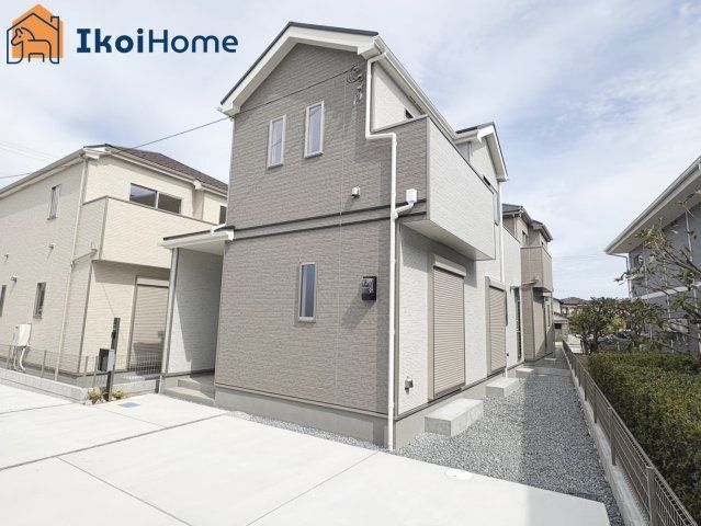 Newly Built 4LDK House in Akashi with 2-Car Parking - Thumbnail 2