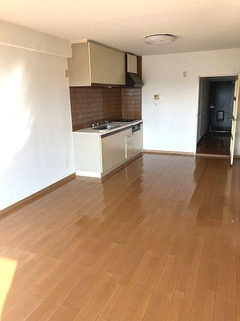 Sun Park Manba Park 3LDK Apartment in Ōharu Town - Thumbnail 4