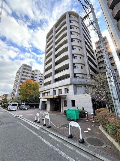 Gran Cour Kawaramachi Nijo 3LDK Apartment in Central Kyoto — Image 1, Nakagyo, Kyoto
