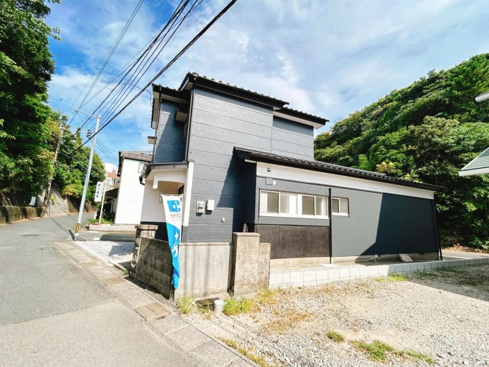 Renovated 3LDK House for Sale in Nobeoka, Miyazaki - Thumbnail 2
