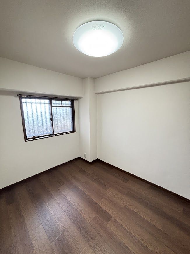 Renovated 3LDK apartment in Kumamoto with balcony views - Thumbnail 4