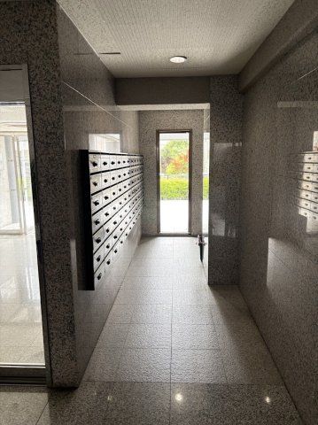Renovated 3LDK apartment in Kumamoto with balcony views - Image 1