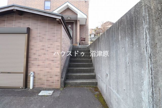 2LDK House in Atami with Solar Power and Storage Battery - Thumbnail 3