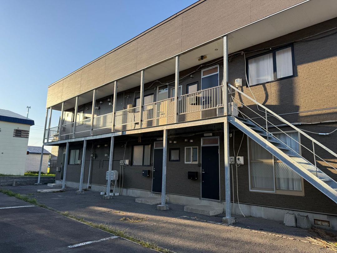 6-Unit Apartment Building in Kutchan, Hokkaido for Sale - Thumbnail 3