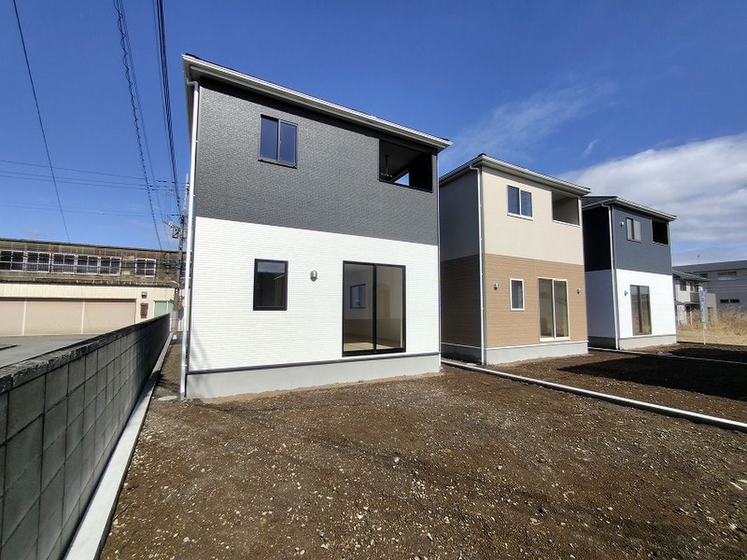 New 4LDK House in Kanuma, Tochigi with Seismic Damping - Thumbnail 3