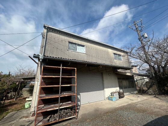 Traditional Japanese House with Orchard in Hofu, Yamaguchi - Thumbnail 3