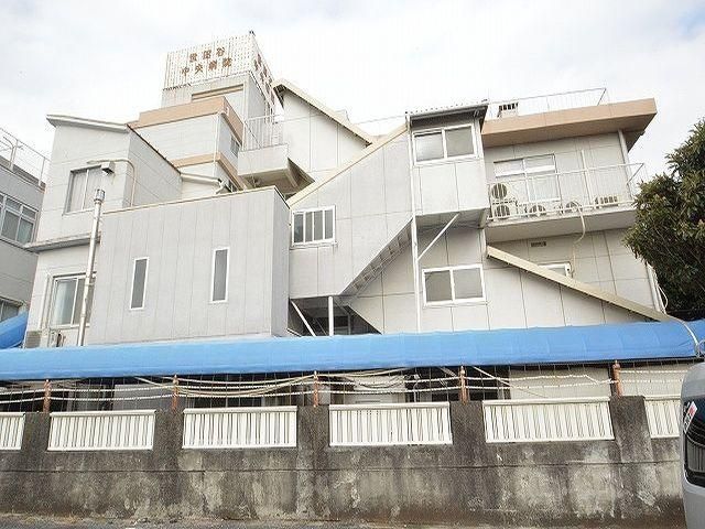2SLDK Wooden House for Sale in Setagaya, Tokyo - Thumbnail 2