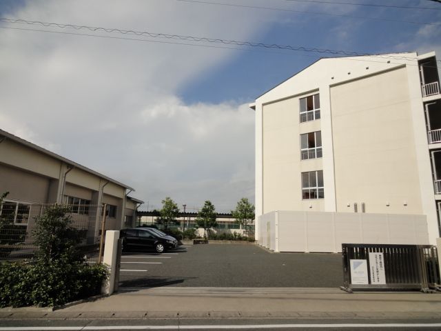 3LDK Detached House for Sale in Hamamatsu Chuo-ku, Shizuoka - Thumbnail 3