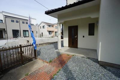 Hikarigaoka 4-chome, Munakata City | Used detached house in Munakata City, 3.7km from JR Kagoshima Main Line Togo Station (Property number: 0143521-0002721) — Image 1, Munakata, Fukuoka
