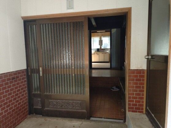 1929 Seaside House for Renovation in Isahaya, Nagasaki - Thumbnail 2