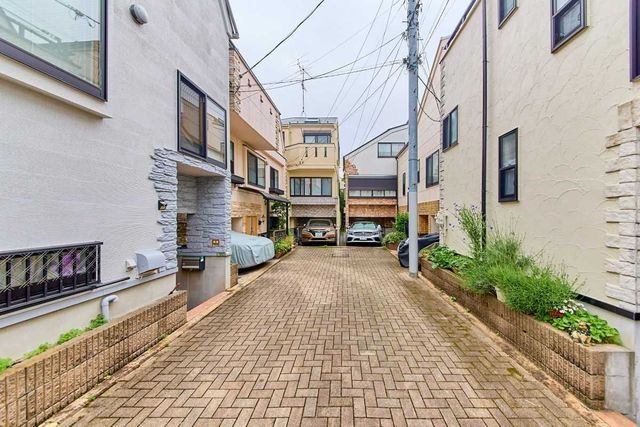 2SLDK House in Setagaya, Tokyo - 89m2 with Loft - Thumbnail 2