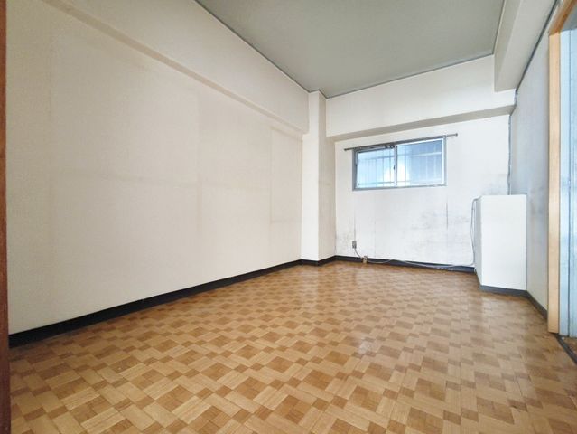 Second Higashiyama Heights 3DK Apartment for Sale in Nagoya - Thumbnail 4