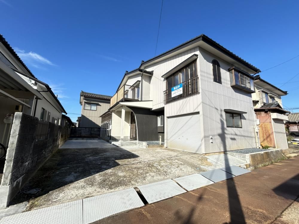 Renovated 3LDK House in Tsubame Niigata with Warranty & Parking - Image 1