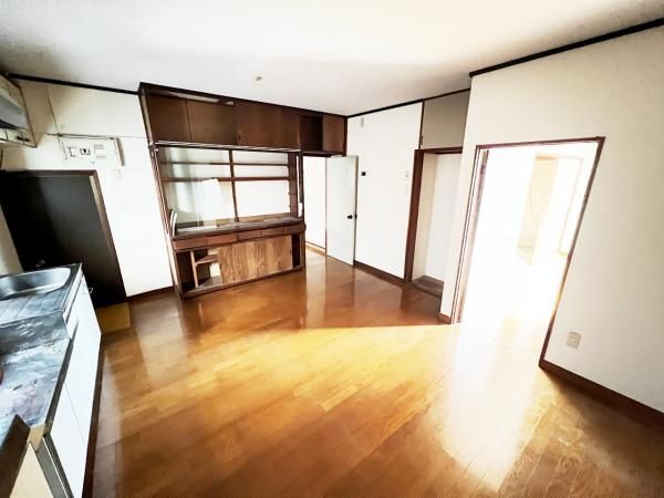 4DK Detached House for Sale in Minamiashigara, Kanagawa - Thumbnail 2