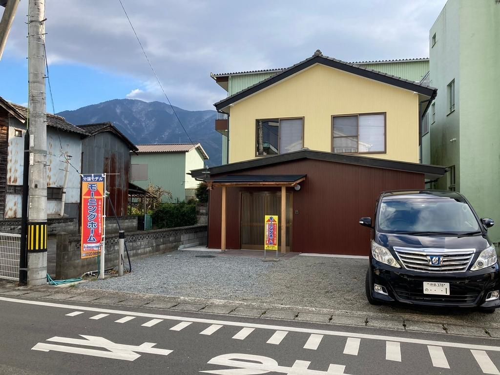 Renovated 4DK House for Sale in Mima City, Tokushima - Thumbnail 2