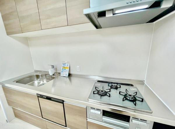 Renovated 2LDK Apartment near Fujiidera Station, Osaka - Thumbnail 2