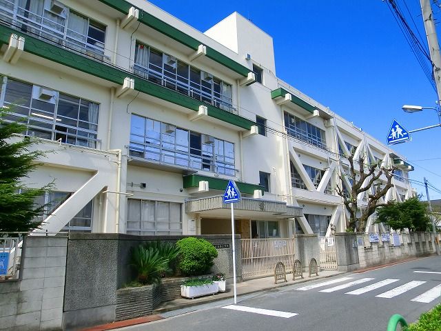 La Fine 2DK Apartment for Sale in Ibaraki, Osaka - Thumbnail 4