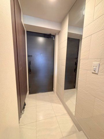 3LDK Apartment for Sale in Koto City, Tokyo - Near Nishi-Ojima Station - Thumbnail 3