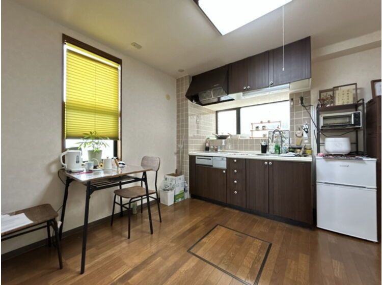 Fukui City Center Apartment with Shinkansen Views Near Station - Thumbnail 3