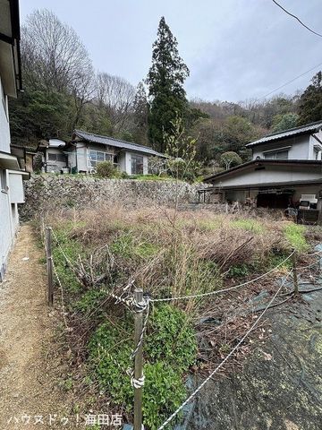 Sea View Vacant Land for Sale in Kure, Hiroshima - Thumbnail 2