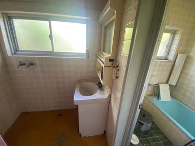 Spacious 7DK House in Sakade with 100+ Tsubo Land — Image 4, Sakaide, Kagawa