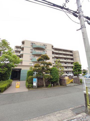 3LDK Apartment for Sale in Fuji City, Shizuoka — Image 1, Fuji, Shizuoka