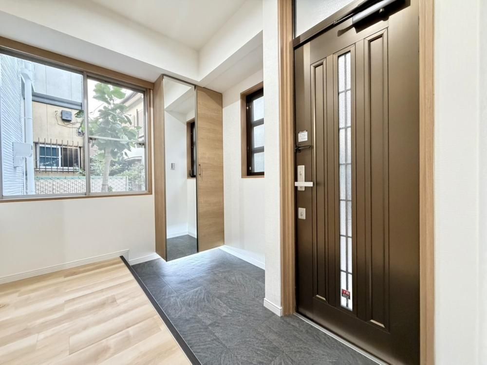 Renovated 3LDK House in Nerima, Tokyo with Roof Balcony - Image 1