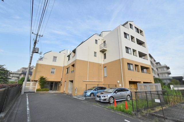 Renovated 1SLDK Apartment Near Tsutsujigaoka Station, Chofu - Thumbnail 2