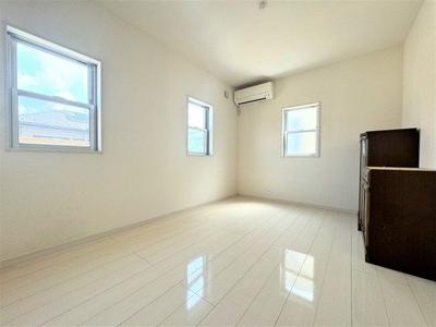 4LDK House in Kashiwa Near Teganuma Lake | 2017 Build — Image 4, Kashiwa, Chiba