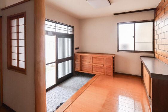 Spacious 4-Bedroom Single-Story House in Historic Oe Town, Yamagata - Thumbnail 4