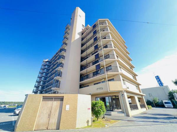 2LDK Apartment in Chiba with South-Facing Balcony - Thumbnail 3