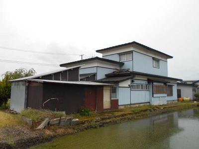 Traditional Home with Large Land Plot in Kazuno — Image 1, Kazuno, Akita