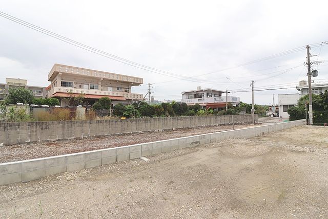 Land for Sale in Nishihara Town, Okinawa - 6 Lot Development - Thumbnail 3