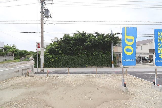 Land for Sale in Nishihara Town, Okinawa - 6 Lot Development - Thumbnail 4